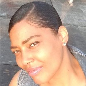 Meet your Posher, Jonteille